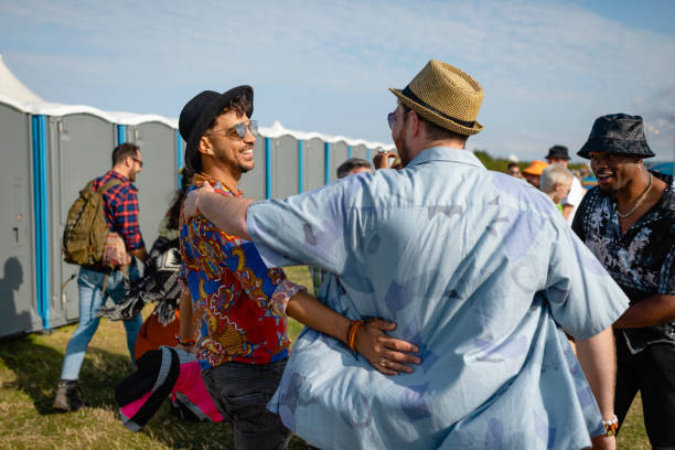 Best Porta potty rental near me  in Cloverleaf, TX